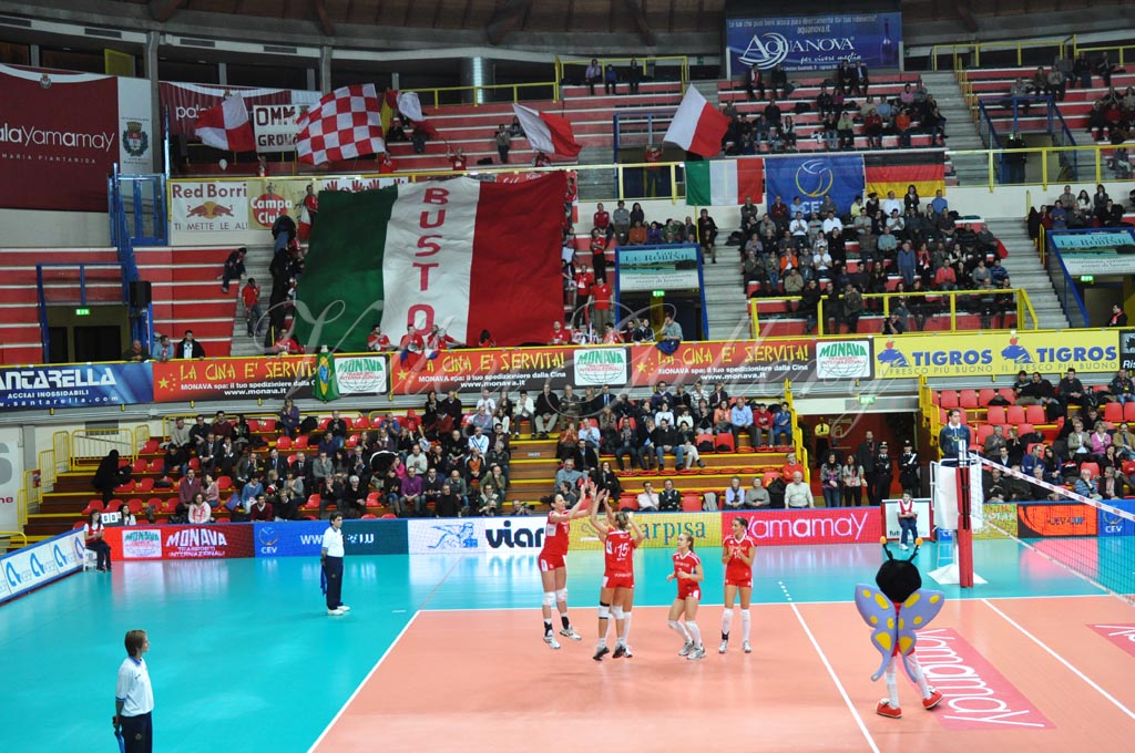 Yamamay Schweriner (11)